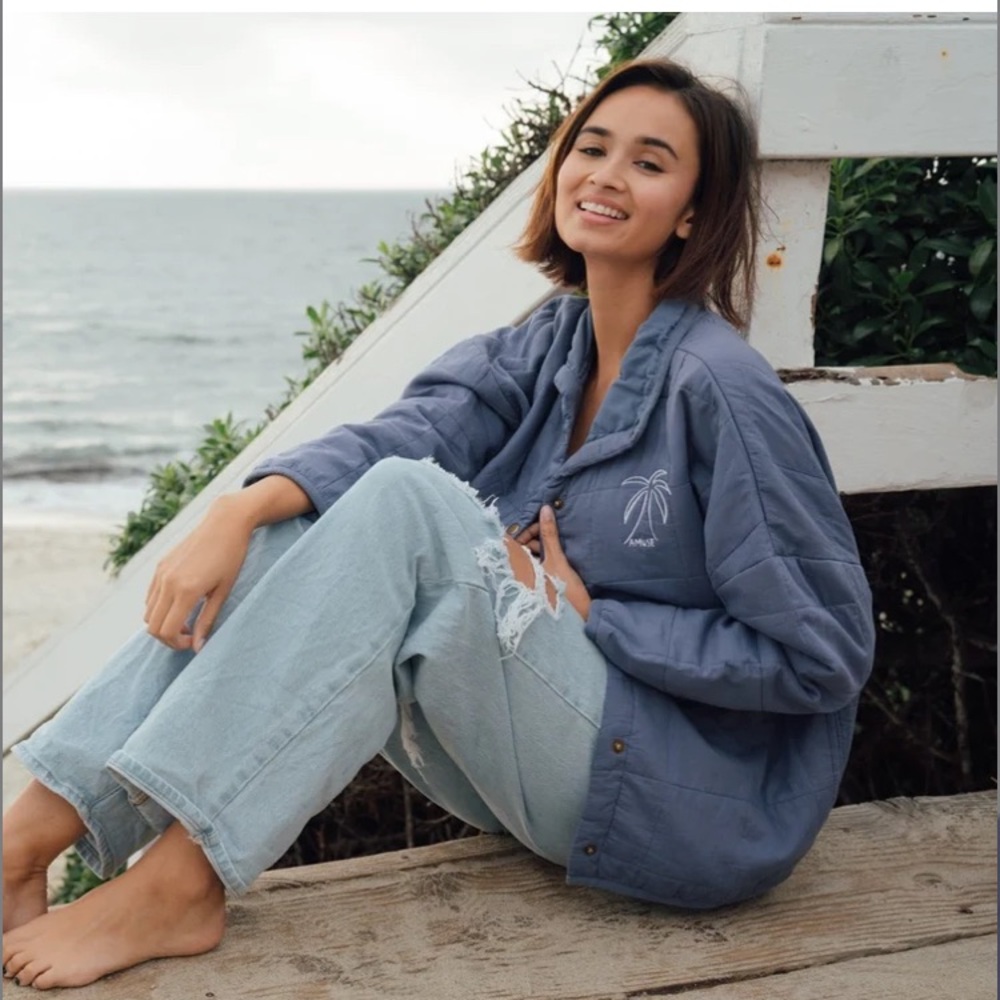 Amuse Society The Sea Breeze Quilted Jacket Size 
S/M ~ NWT!! ❤️